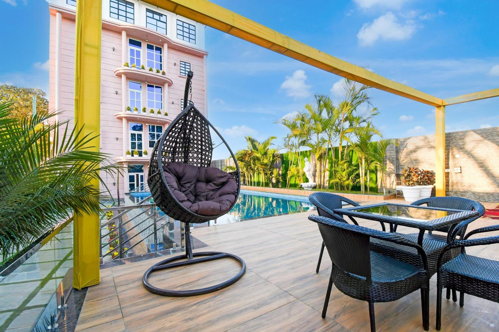 Hotel O M H Club And Resorts Ráncsí Kültér fotó